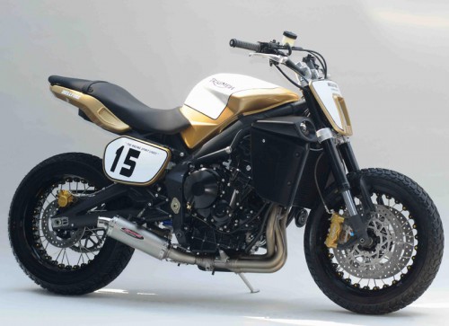 Triumph Street Tracker by Motorcorner