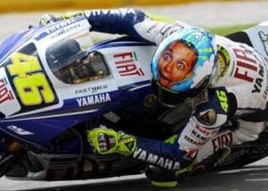 valentino_rossi_helmet_02