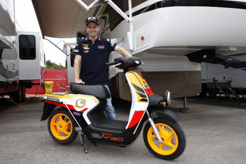 Casey Stoner and the EV-neo