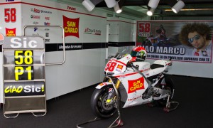 Simoncelli died after an accident during the 2011 Malaysian Grand Prix at Sepang on 23 October 2011.