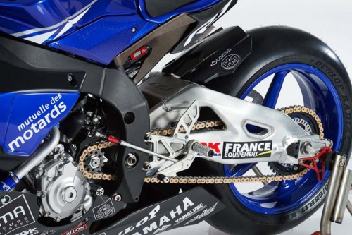 yamaha r1 racing bikes