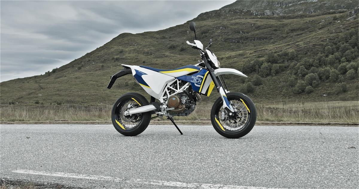 2016 Husqvarna 701 Supermoto launched enduro version in the works