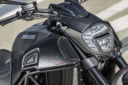 2016 Ducati Diavel Carbon