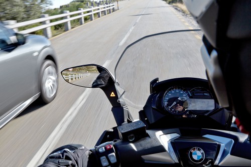 2016 BMW C 650 with Side View Assist (SVA)