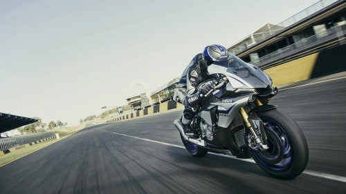 Yamaha announce new run of the YZF-R1M for 2016