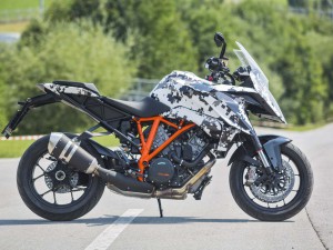 2016 KTM 1290 Super Duke GT KTM 1290 Super Duke GT